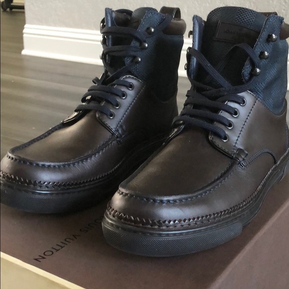 Louis Vuitton lace up Half Boot - Picture 4 of 16